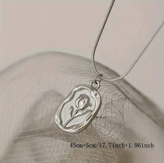 Flower Pendant Necklace