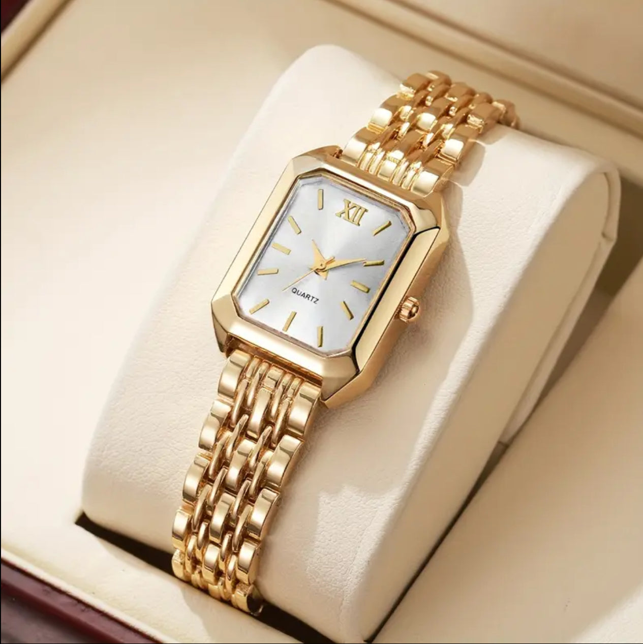 Women'S Quartz Watch with Roman Numerals
