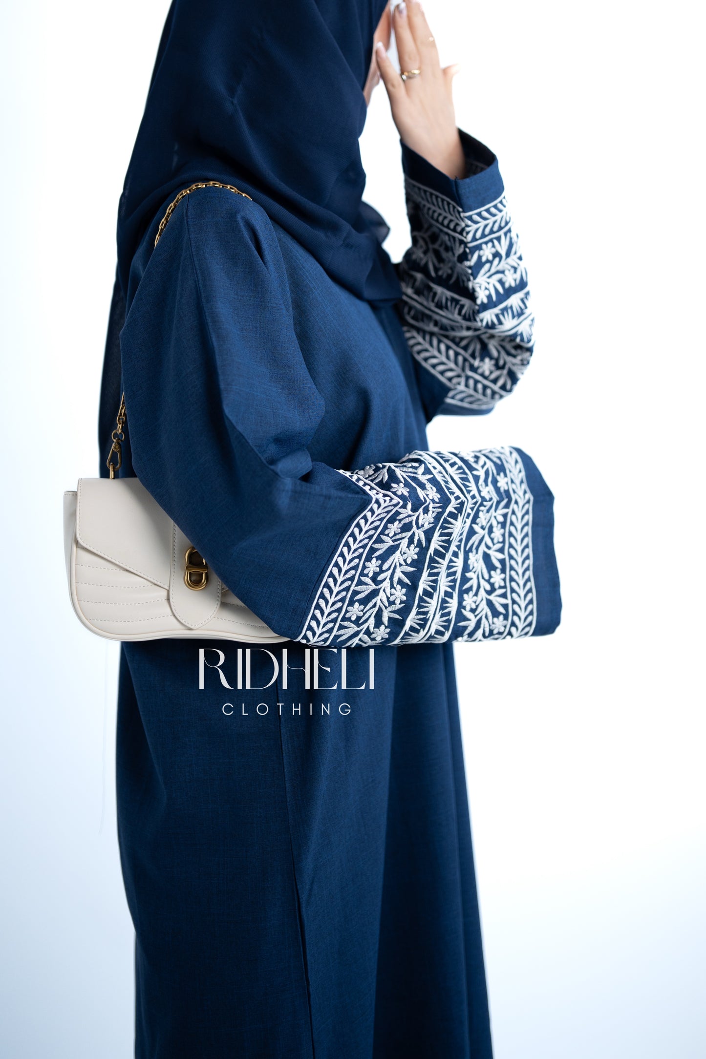 ZAMR BLUE LINEN EMBROIDERD ABAYA