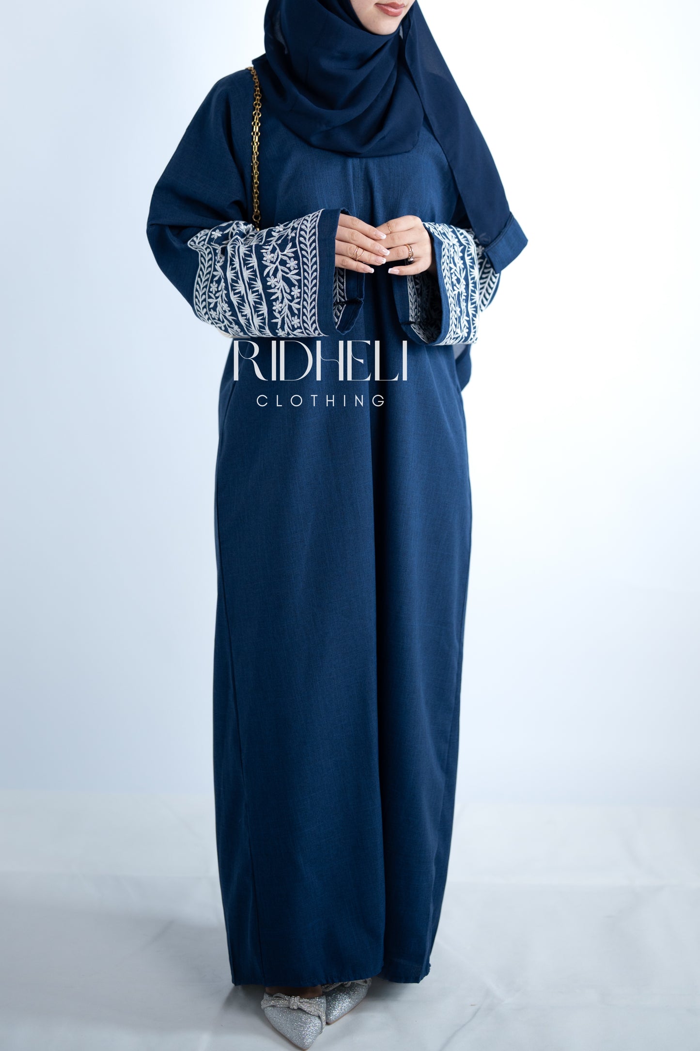ZAMR BLUE LINEN EMBROIDERD ABAYA
