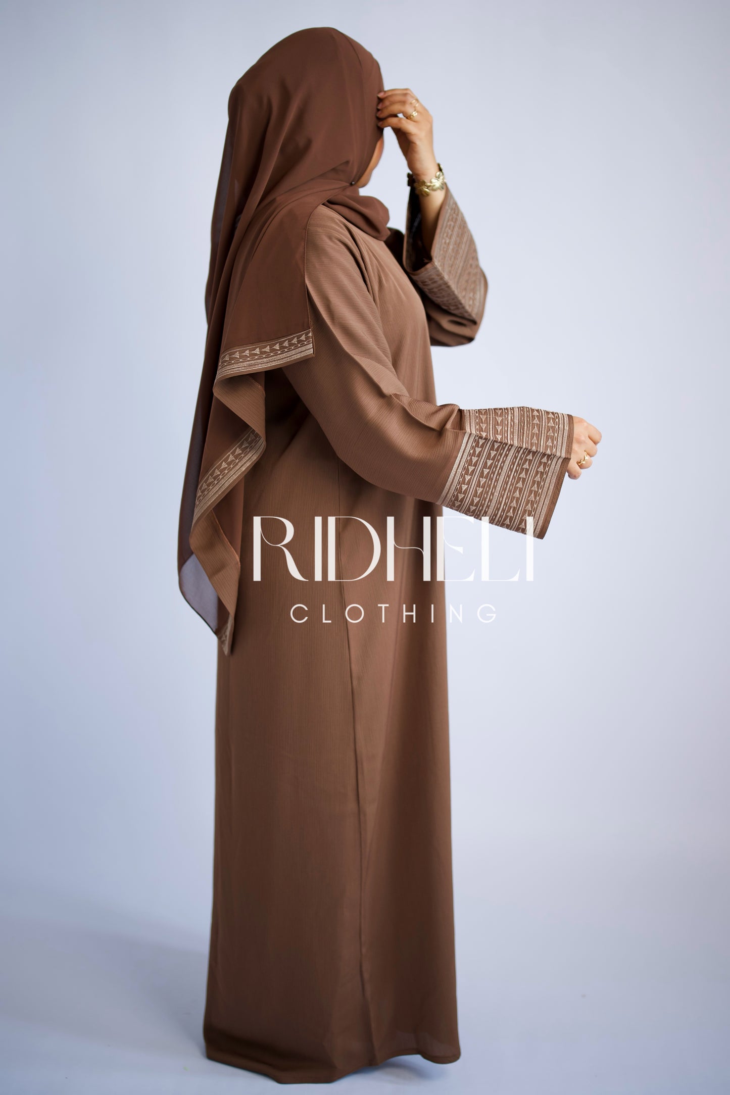 FAE BROWN EMBROIDERD ABAYA