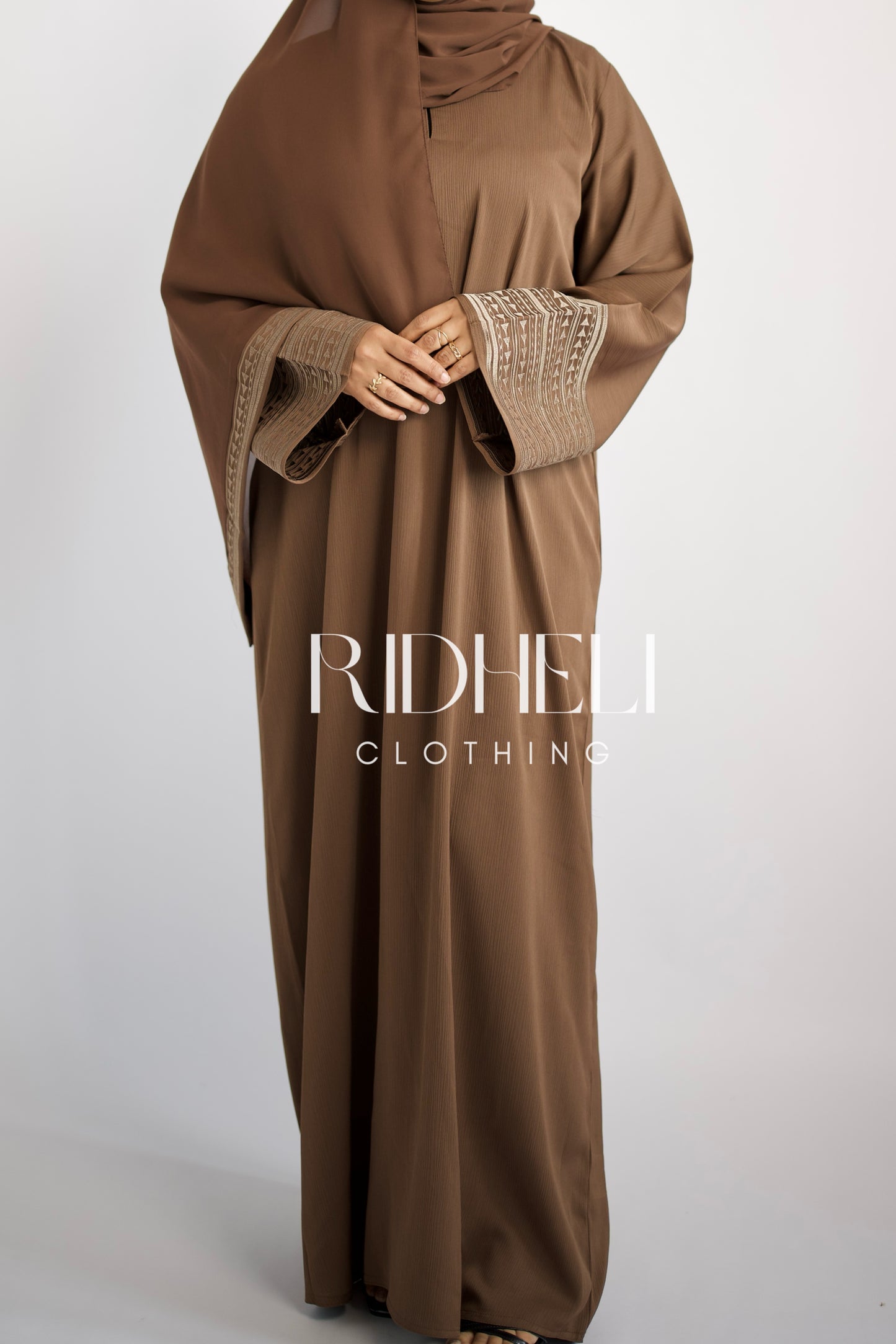 FAE BROWN EMBROIDERD ABAYA
