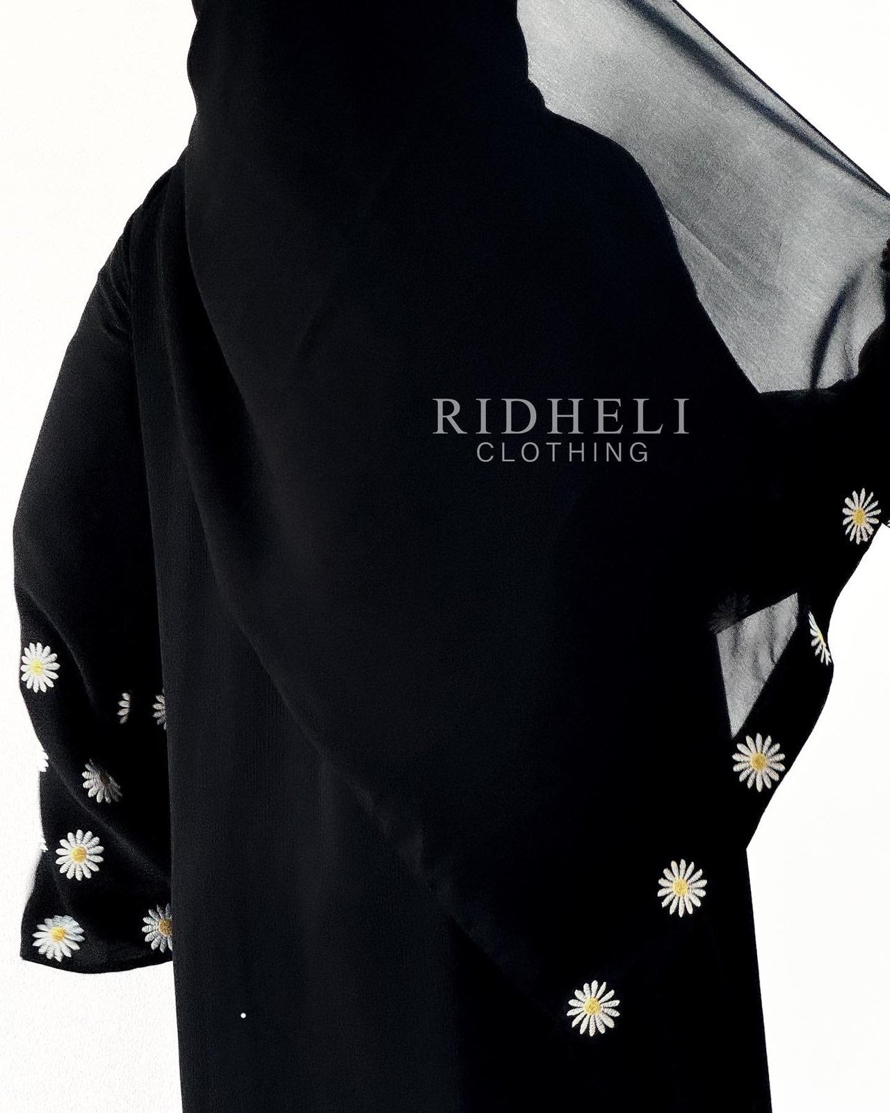 DAISY BLACK EMBROIDERY ABAYA