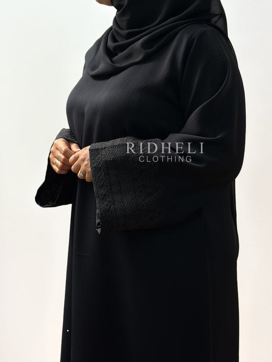 AMNA BLACK EMBROIDERY ABAYA