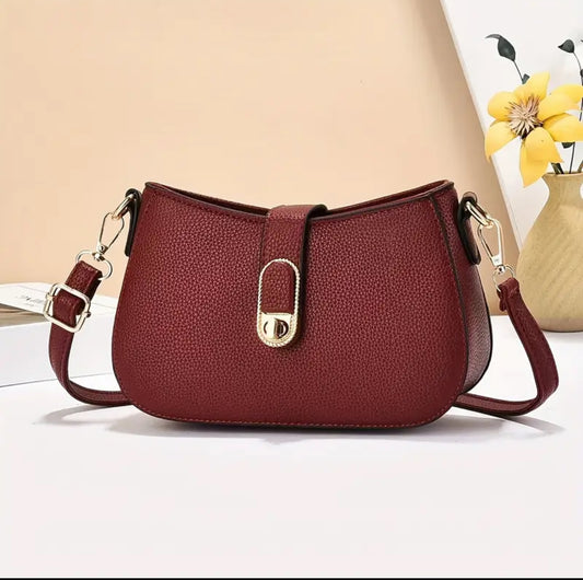 Fashionable Bag with Adjustable Straps