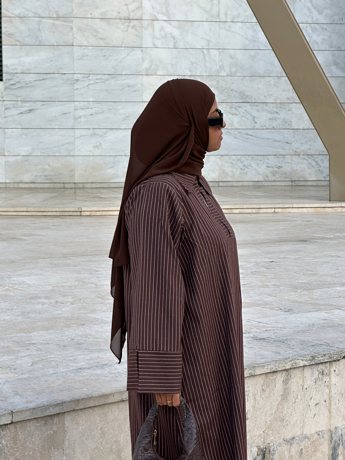 BROWN STRIPE ABAYA