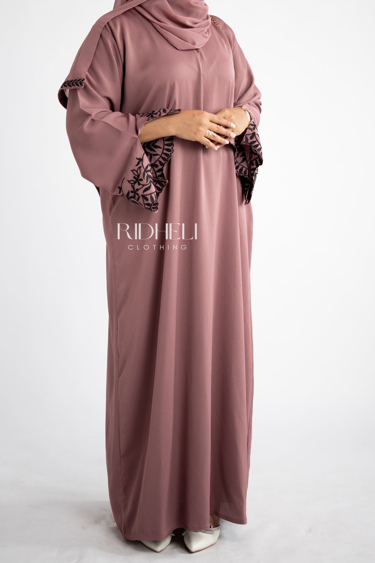 AINII EMBROIDERY PINK RED ABAYA