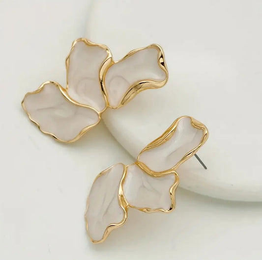 Vintage Floral Stud Earrings