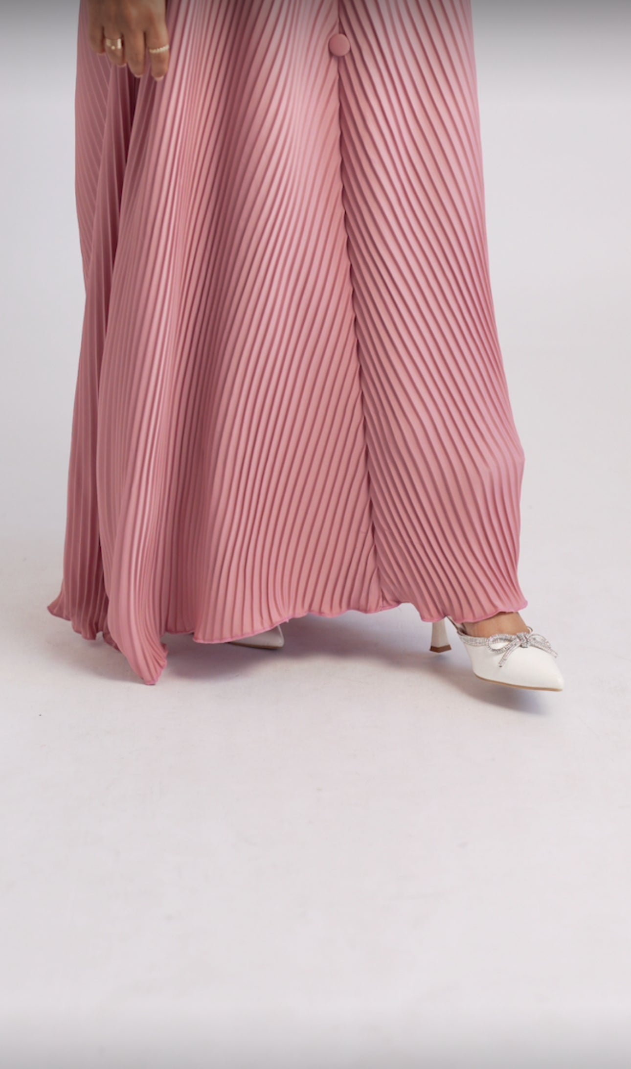PINK PLEATED ABAYA