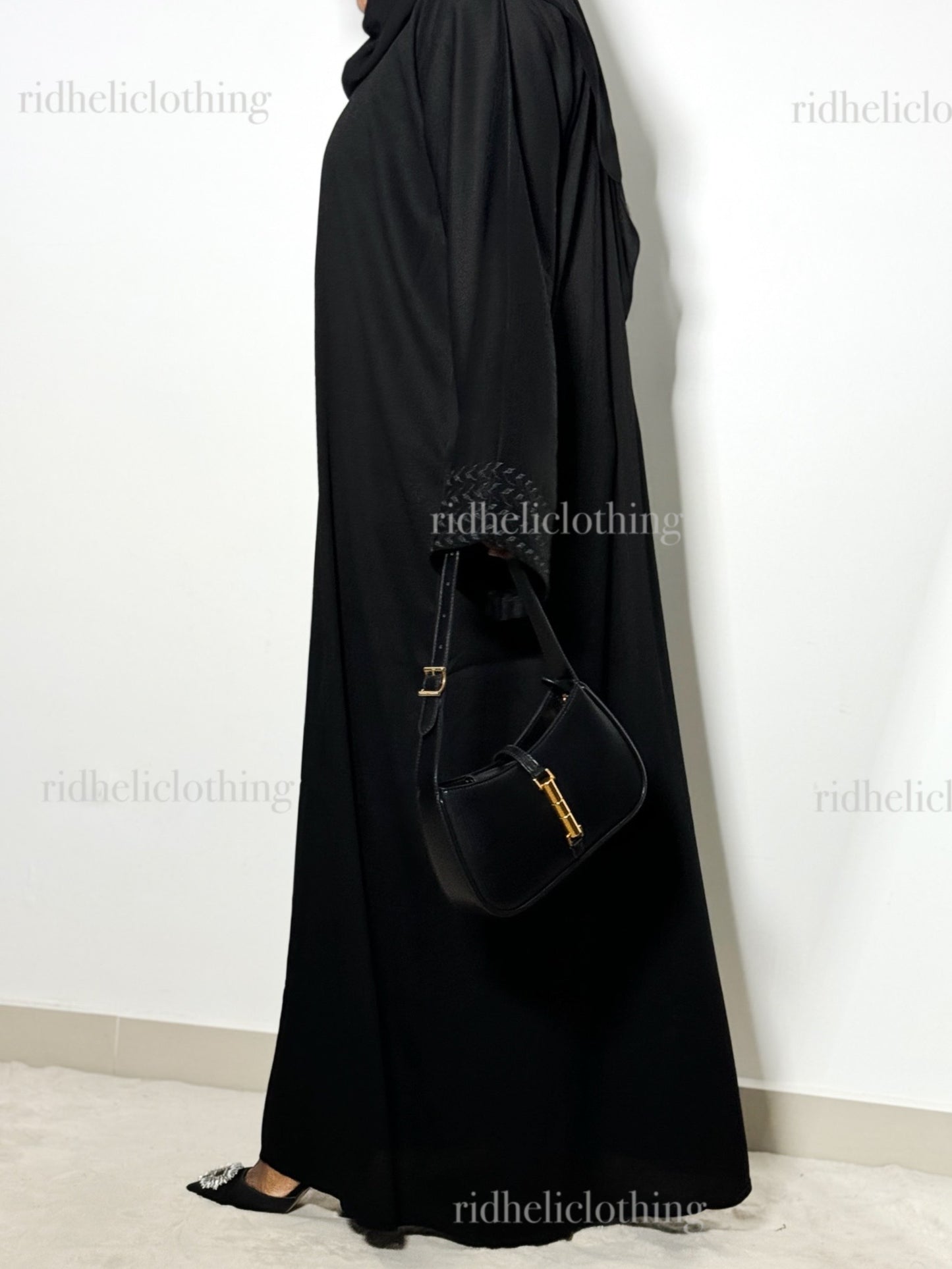 EEMAN BLACK EMBROIDERY ABAYA