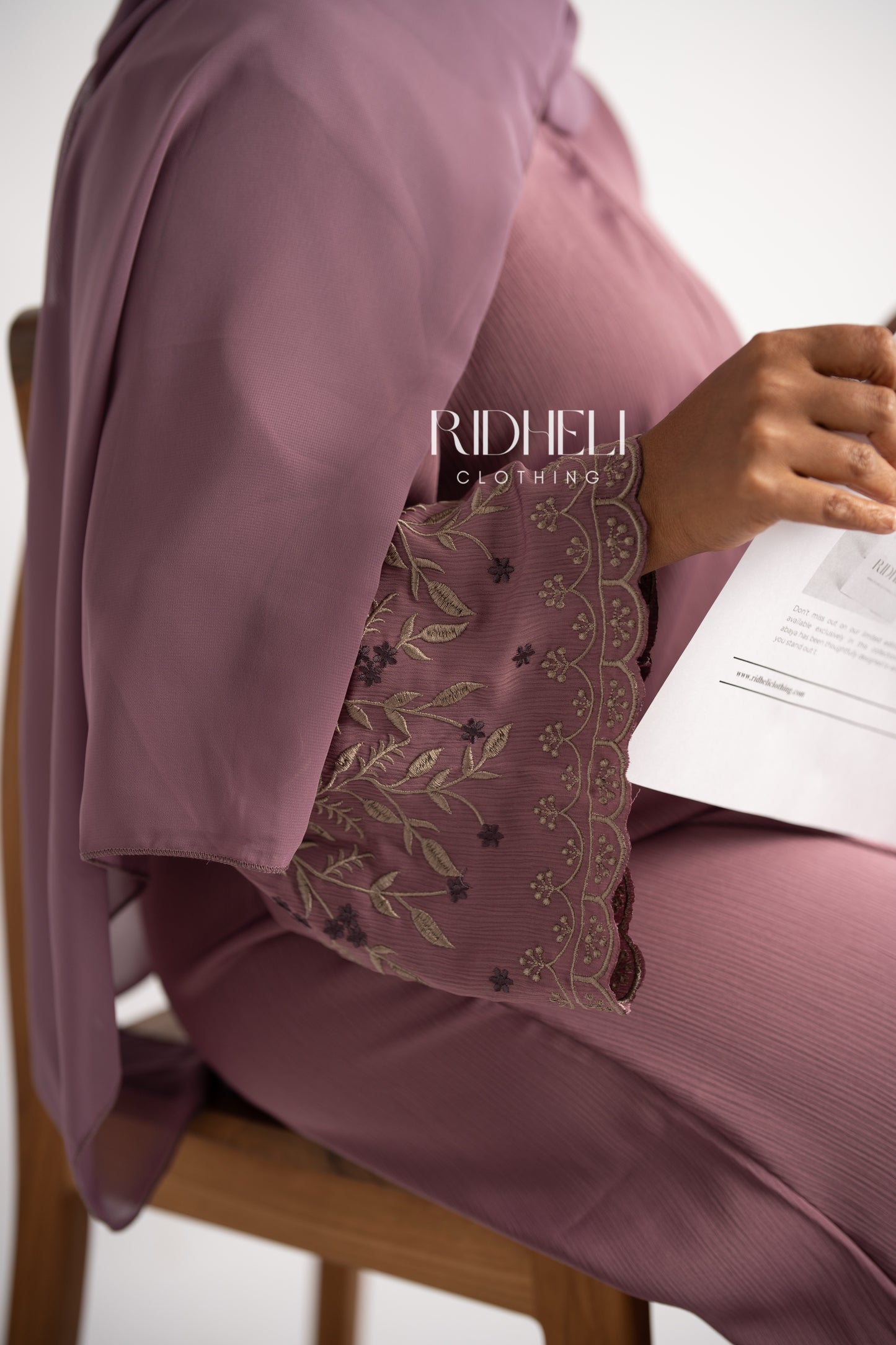 SAMRA PURPLE EMBROIDERD ABAYA