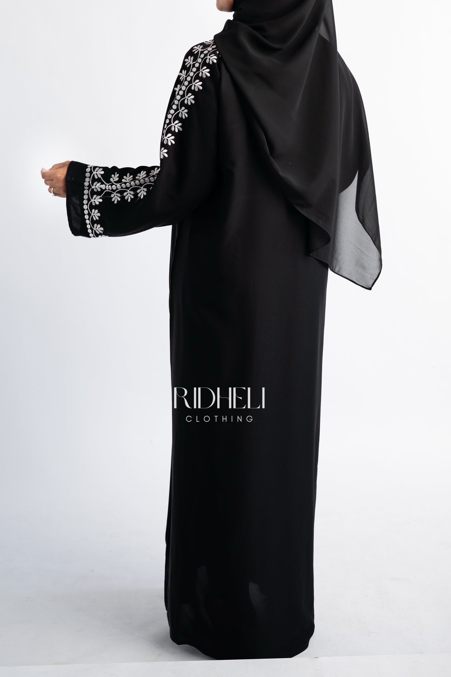 RIA EMBROIDERY ABAYA