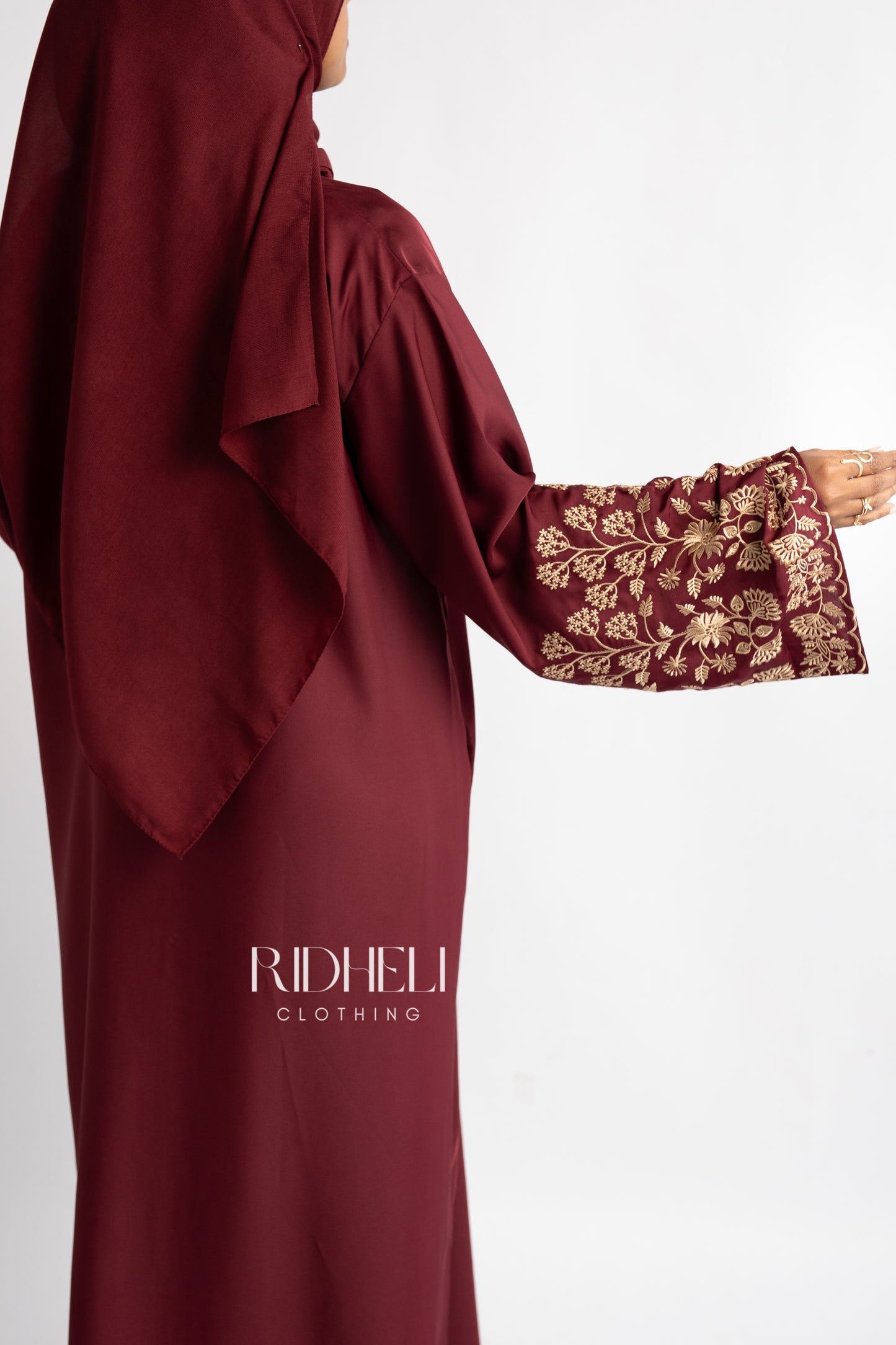 AMILA DARK RED EMBROIDERY ABAYA