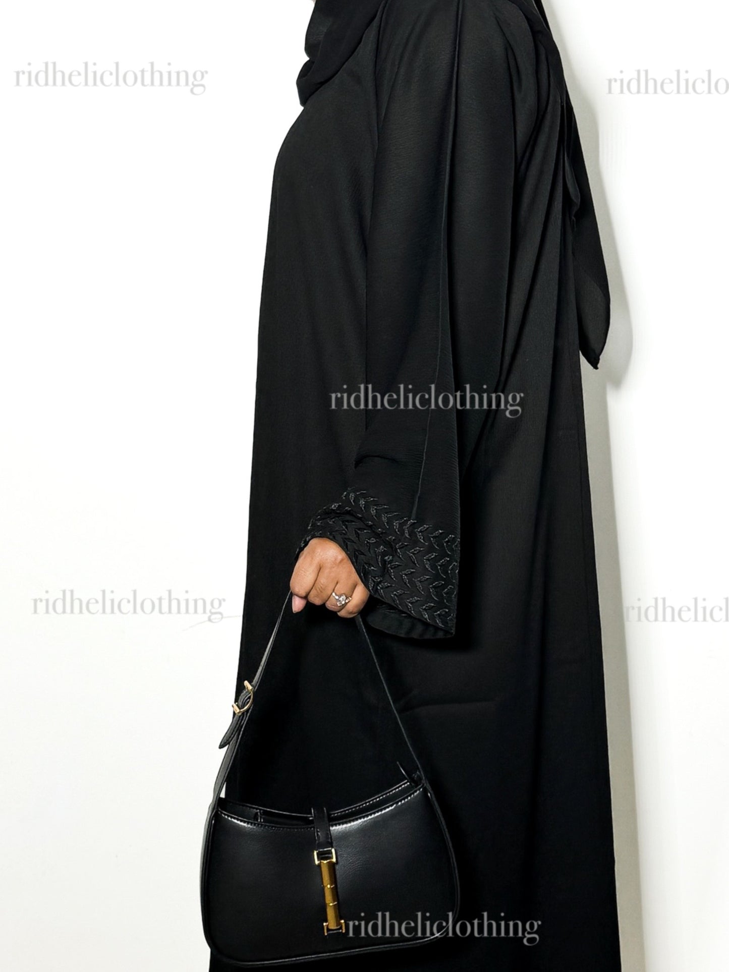 EEMAN BLACK EMBROIDERY ABAYA