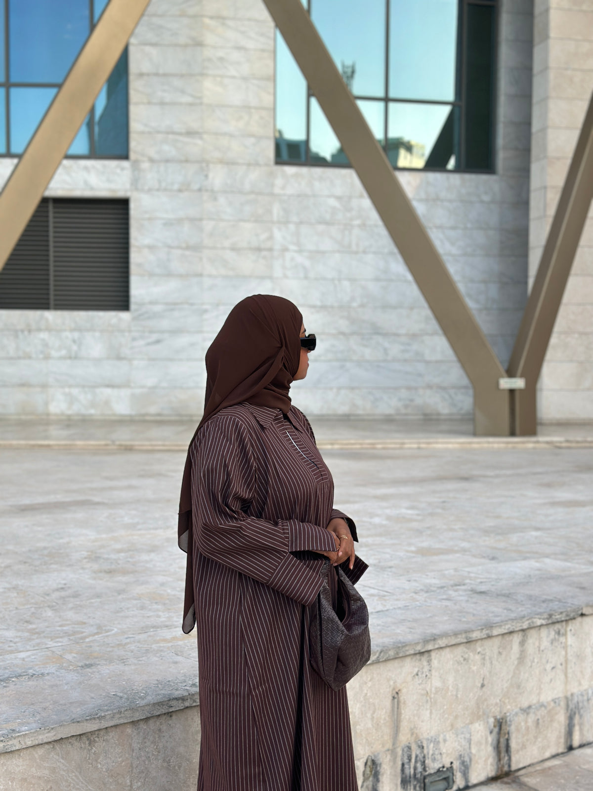 BROWN STRIPE ABAYA