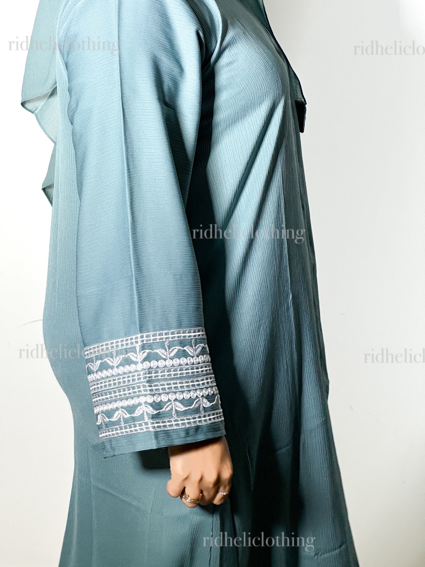 LEA BLUE EMBROIDERY ABAYA