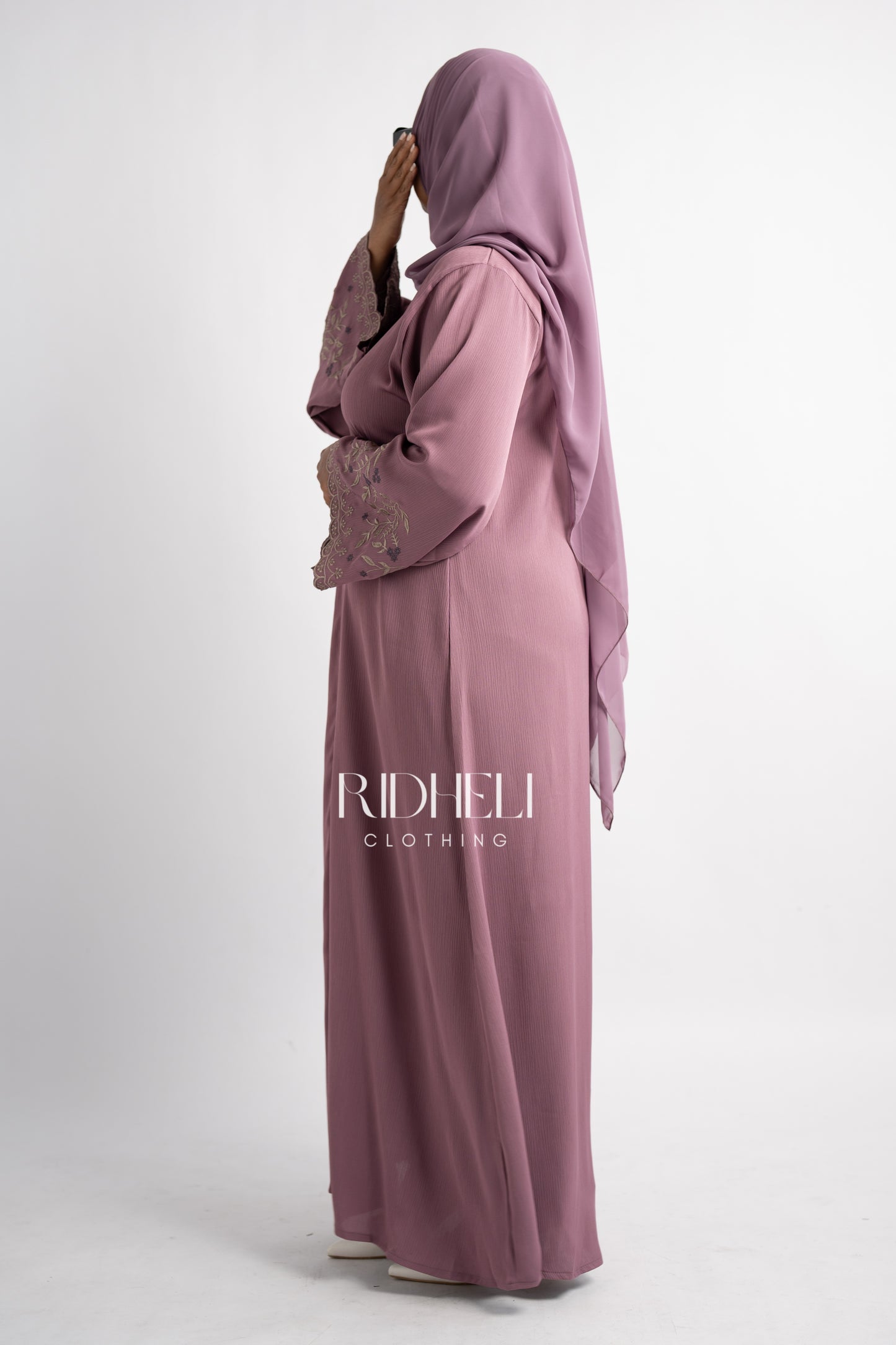 SAMRA PURPLE EMBROIDERD ABAYA