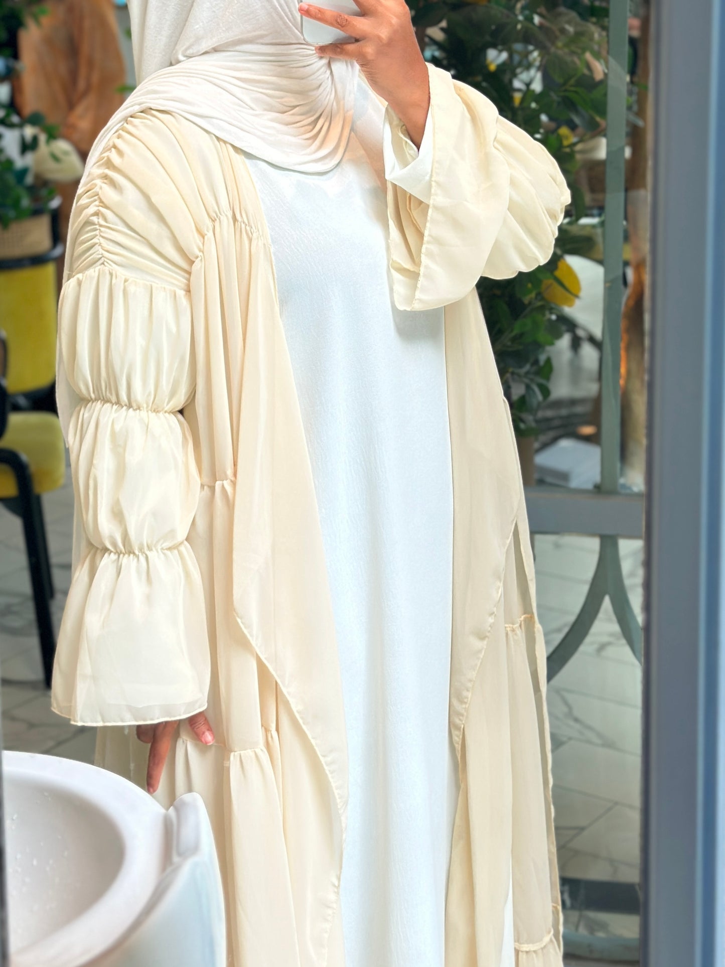 FLOWY BEIGE CARDIGAN