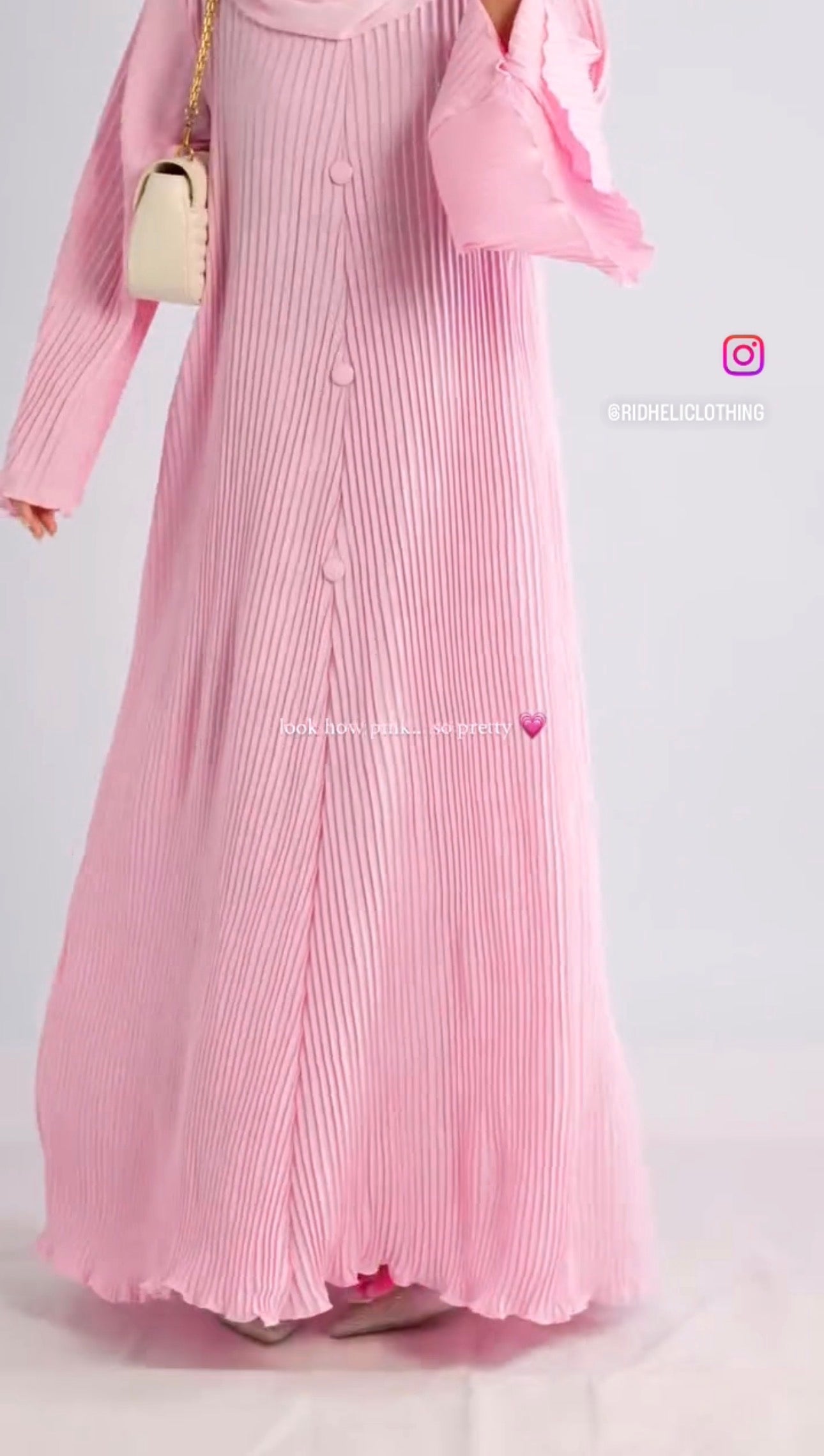 LIGHT PINK PLEATED ABAYA
