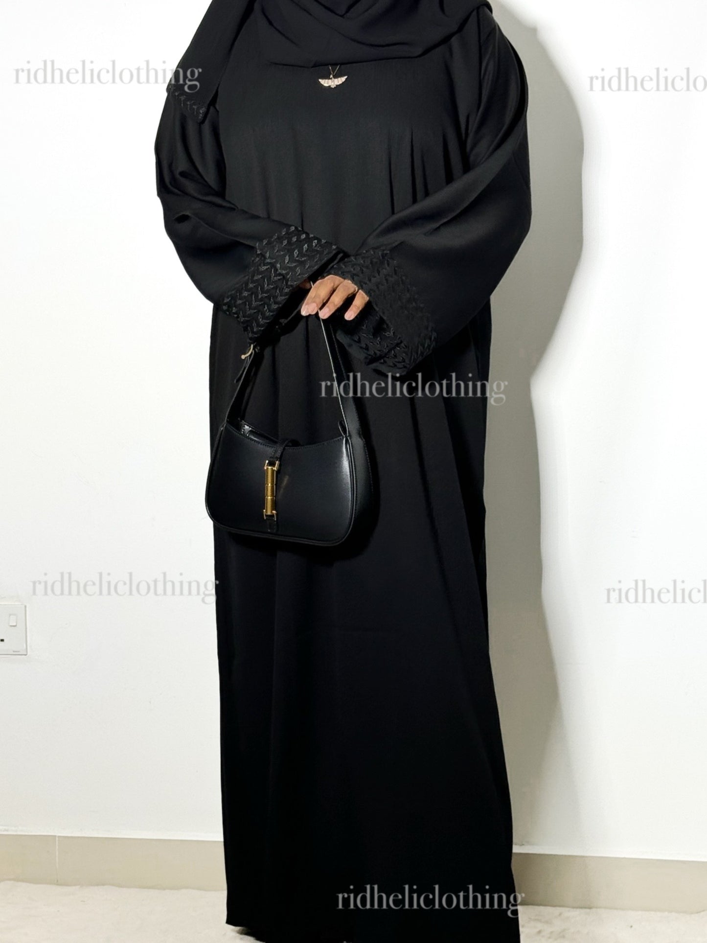 EEMAN BLACK EMBROIDERY ABAYA