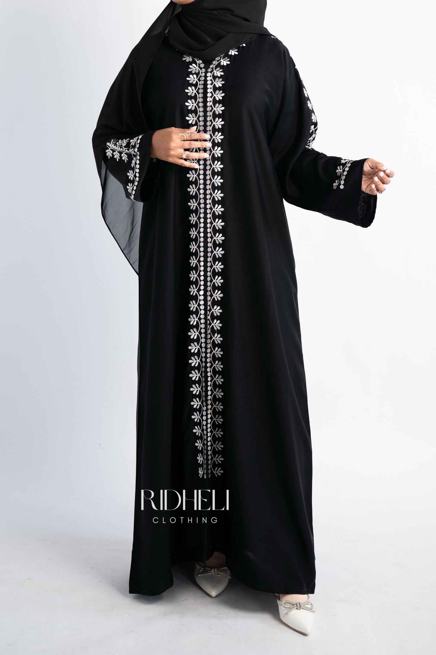 RIA EMBROIDERY ABAYA