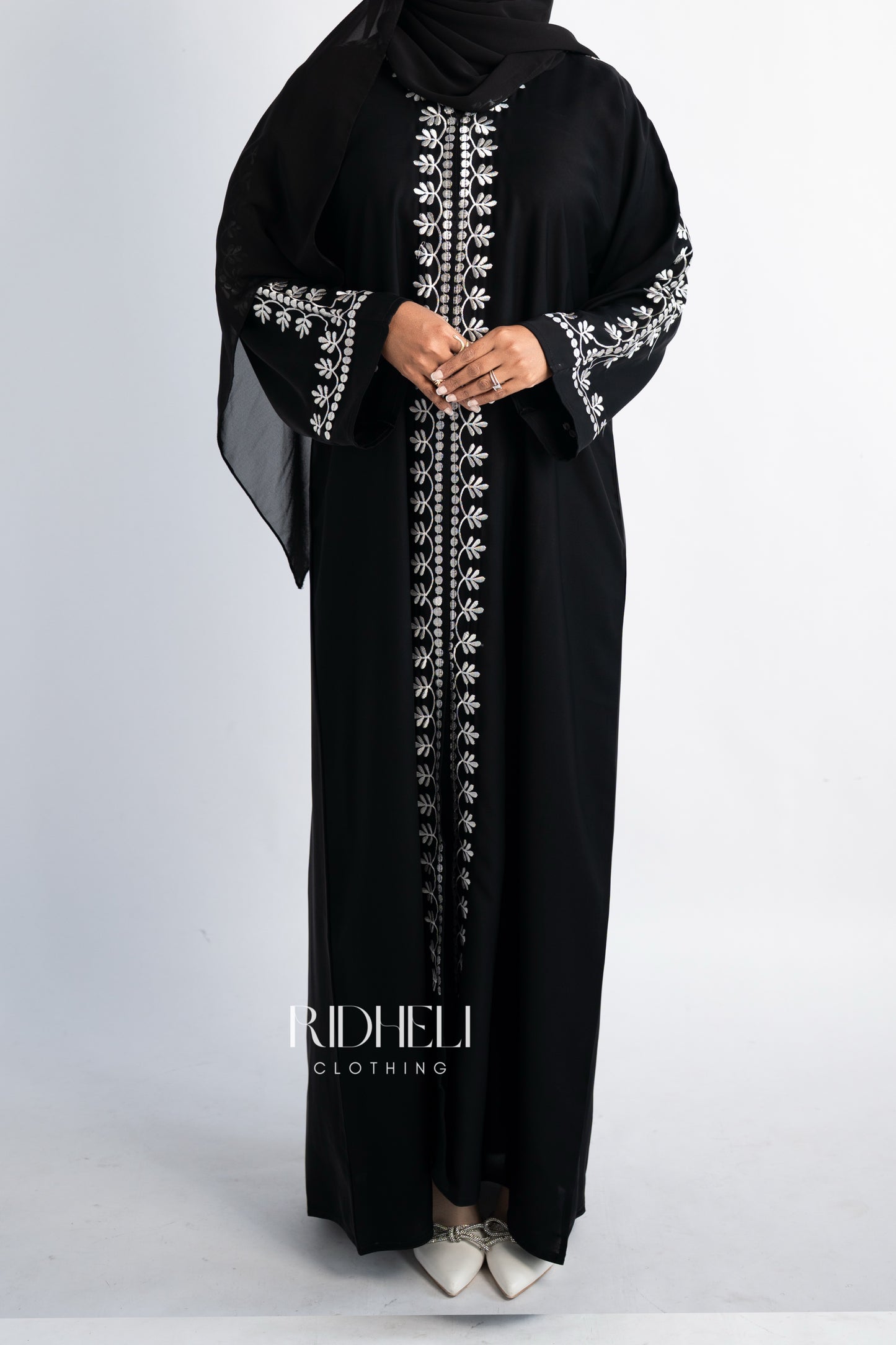 RIA EMBROIDERY ABAYA