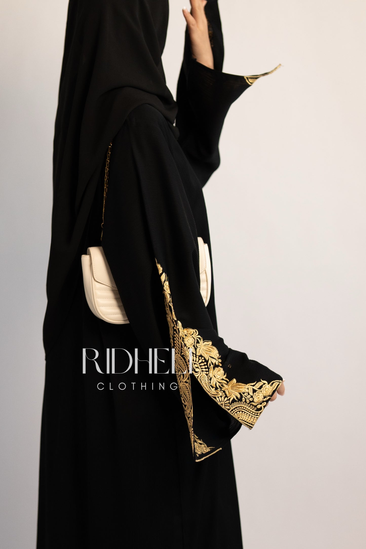 ANHA EMBROIDERY ABAYA
