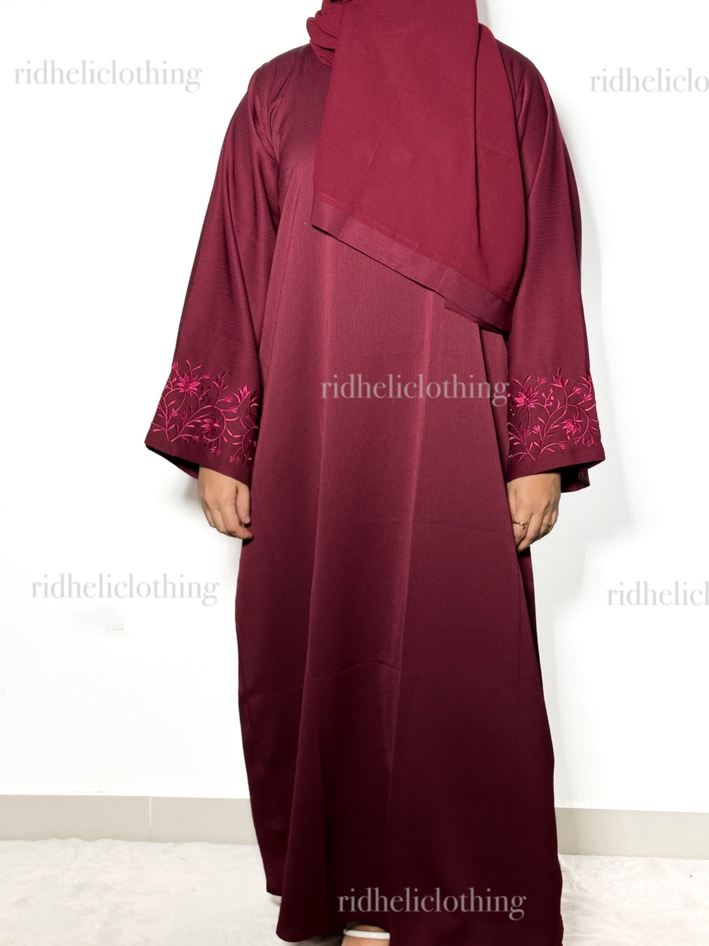 ALIRA RED EMBROIDERY ABAYA