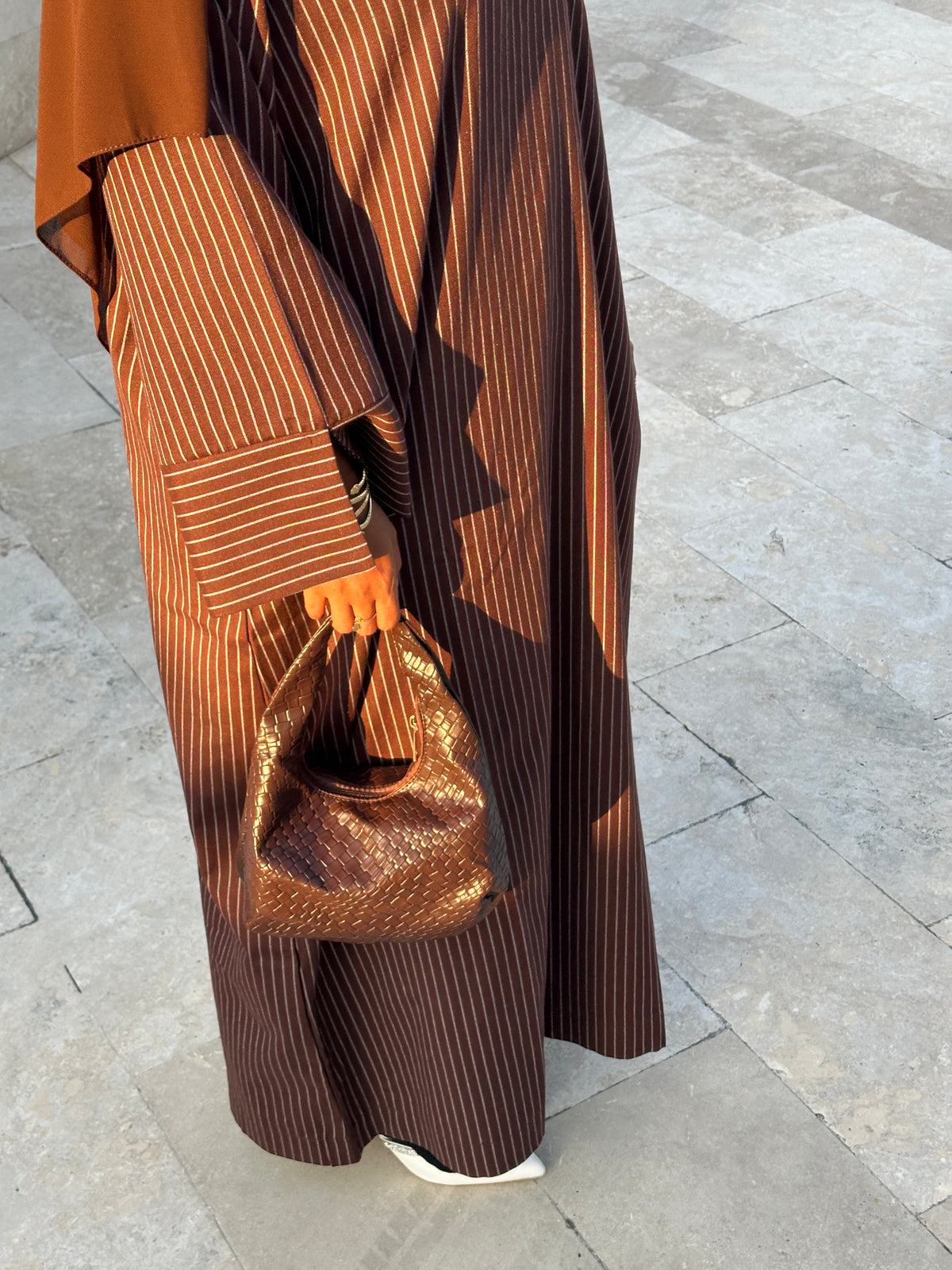 BROWN STRIPE ABAYA