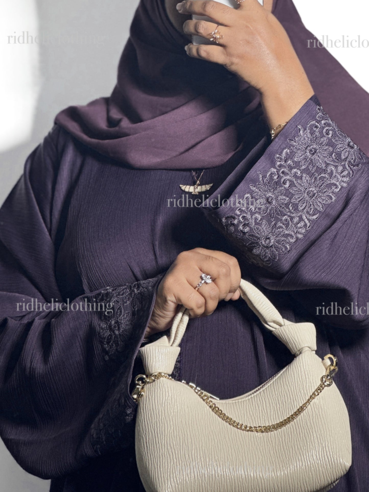 REFA PURPLE EMBROIDERY ABAYA