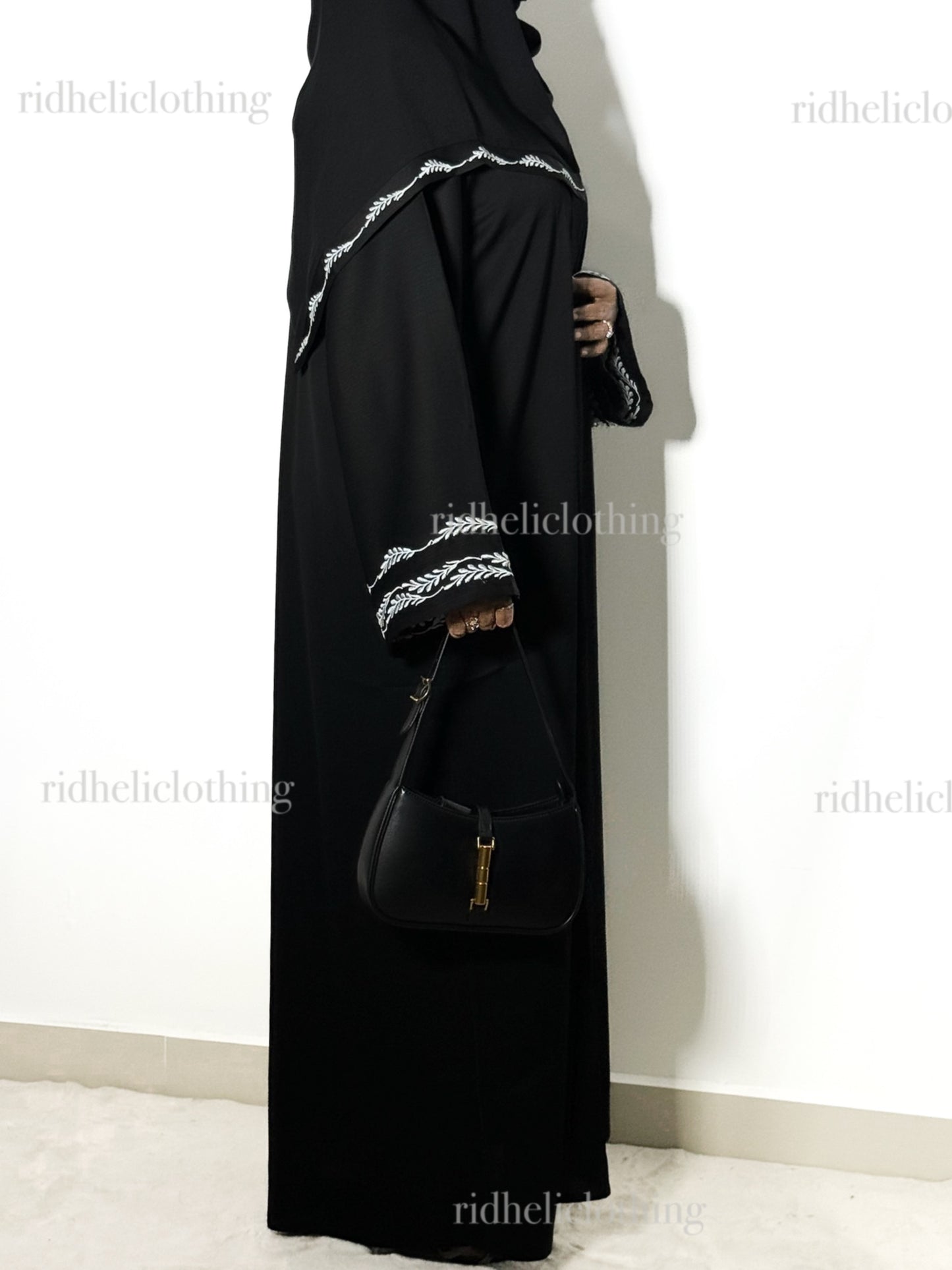 INARA BLACK EMBROIDERY ABAYA