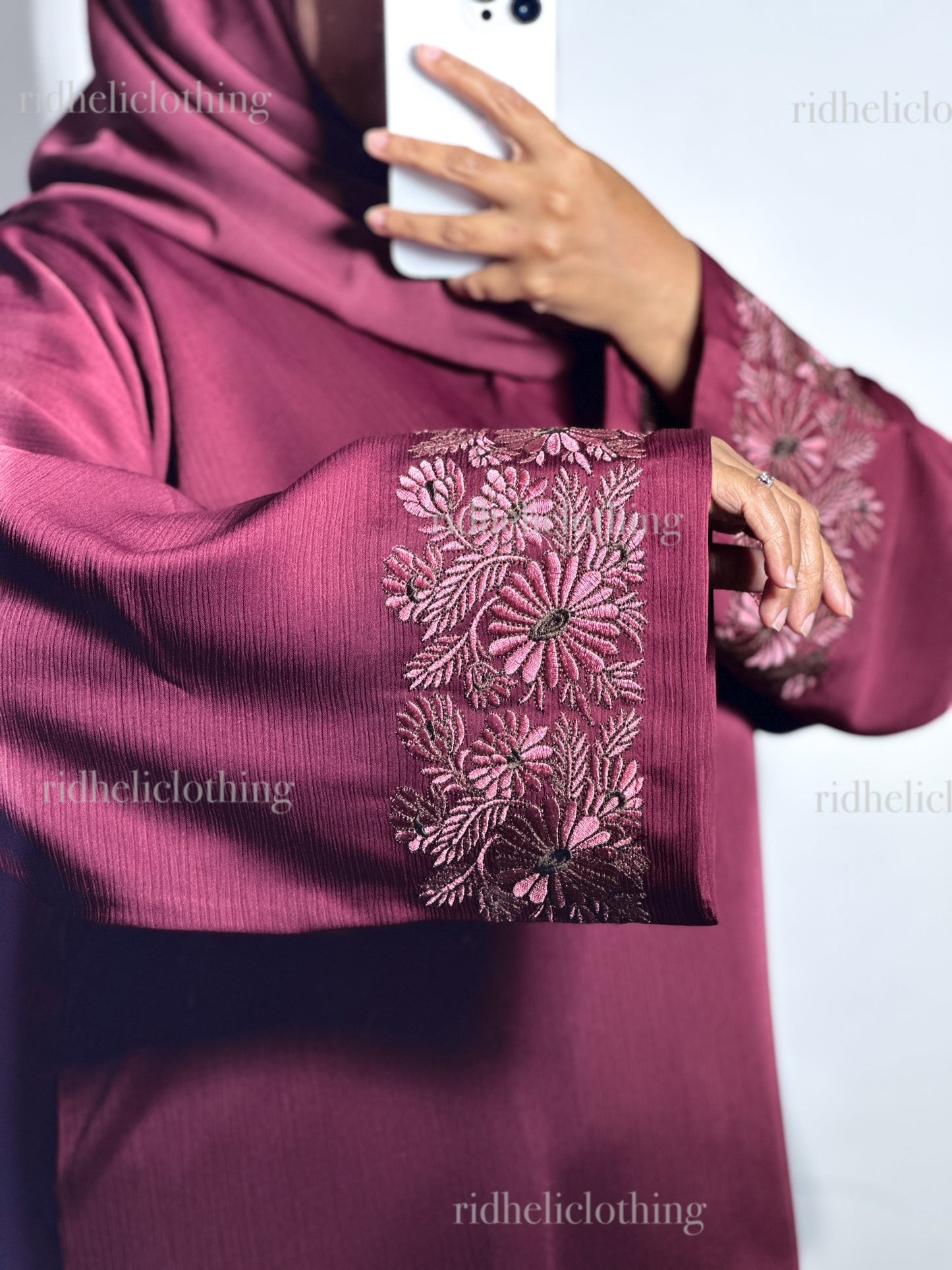 ALEYNA RED EMBROIDERY ABAYA