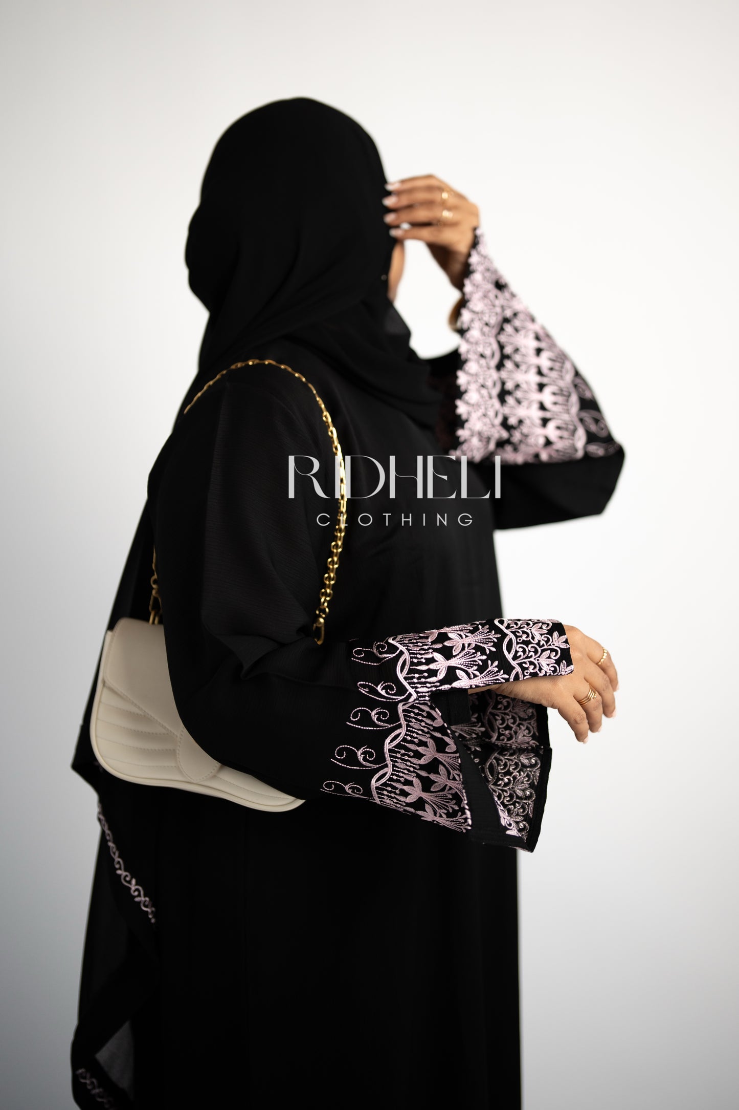 LEILA PINK EMBROIDERY ABAYA