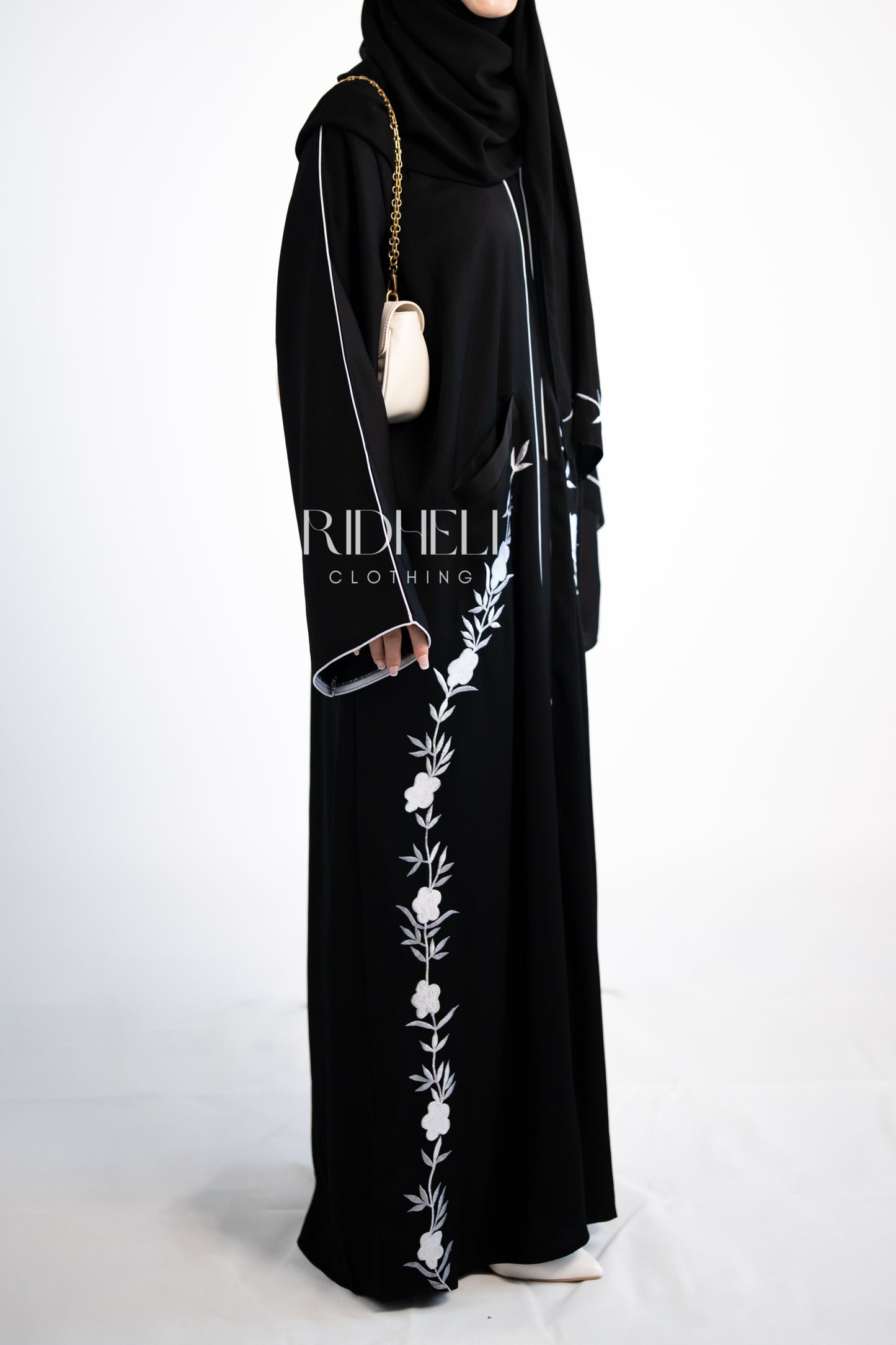 MISHAL BLACK EMBROIDERD ABAYA