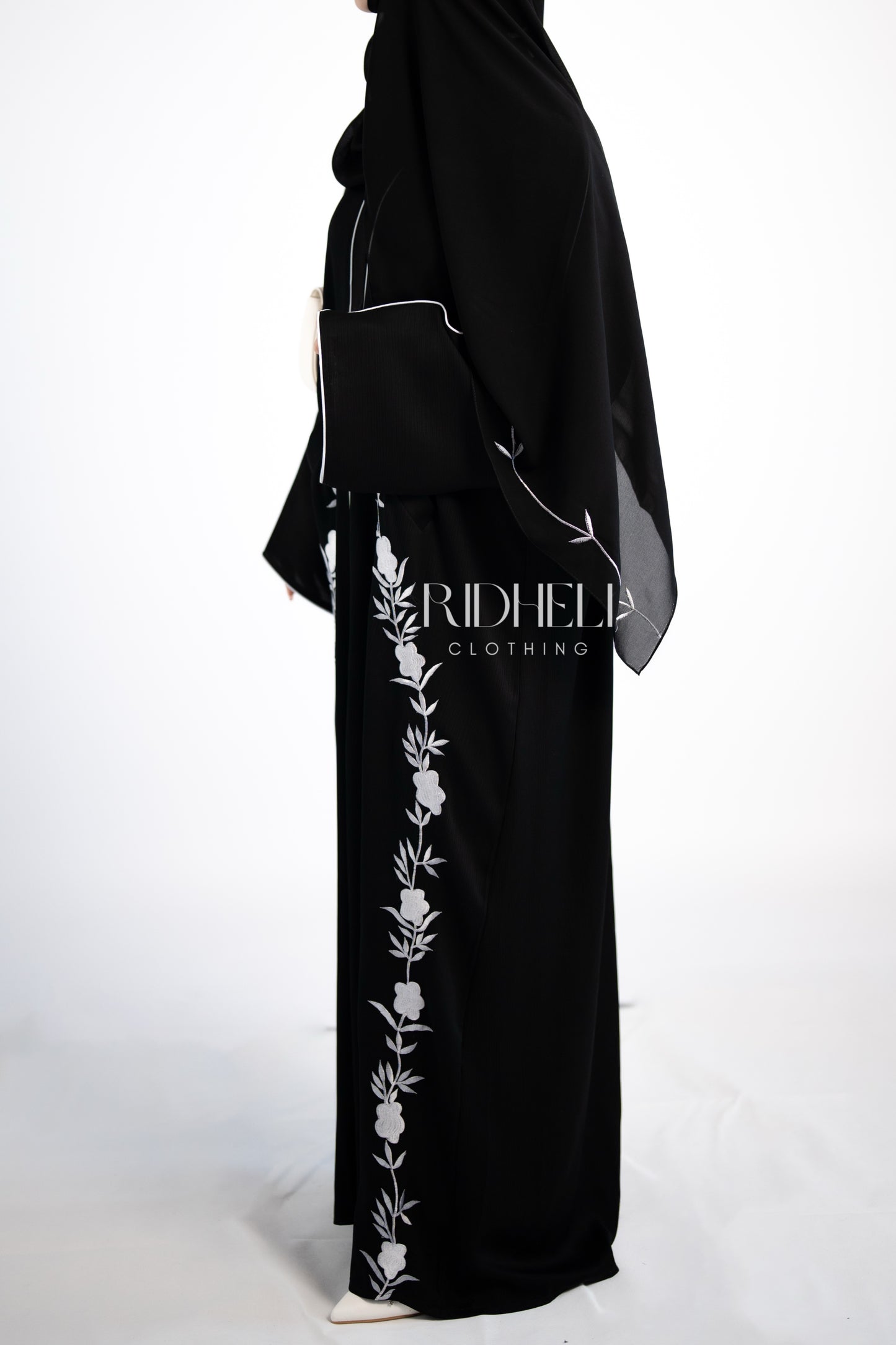 MISHAL BLACK EMBROIDERD ABAYA