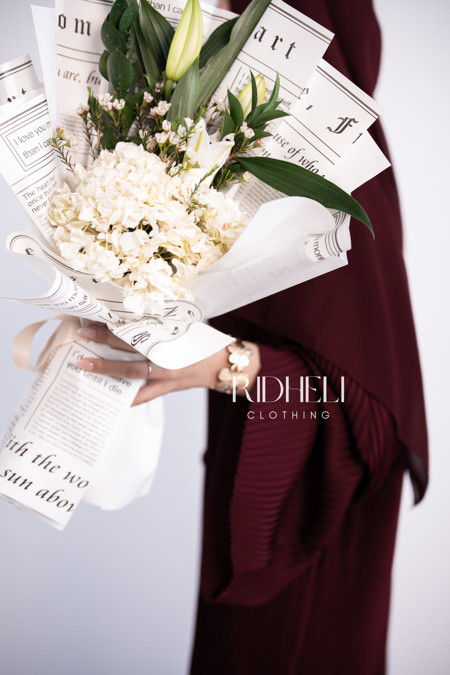 MAROON PLEATED ABAYA