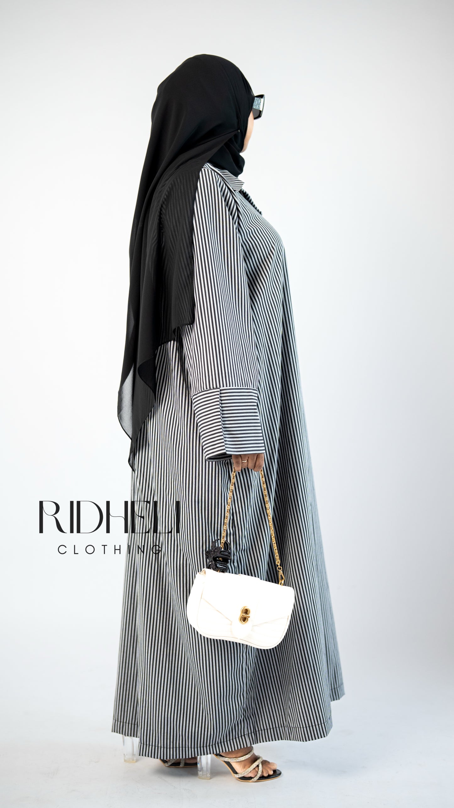 BLACK & WHITE STRIPE ABAYA