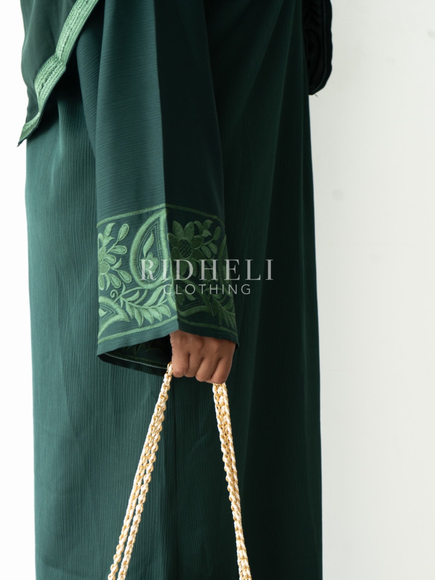 DIRAAR GREEN EMBROIDERY ABAYA