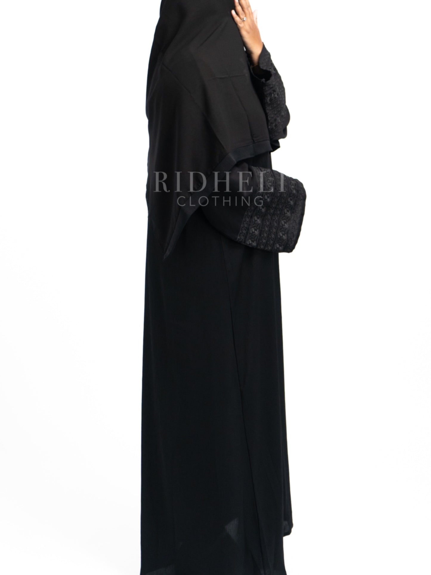 NOURA BLACK EMBROIDERY ABAYA