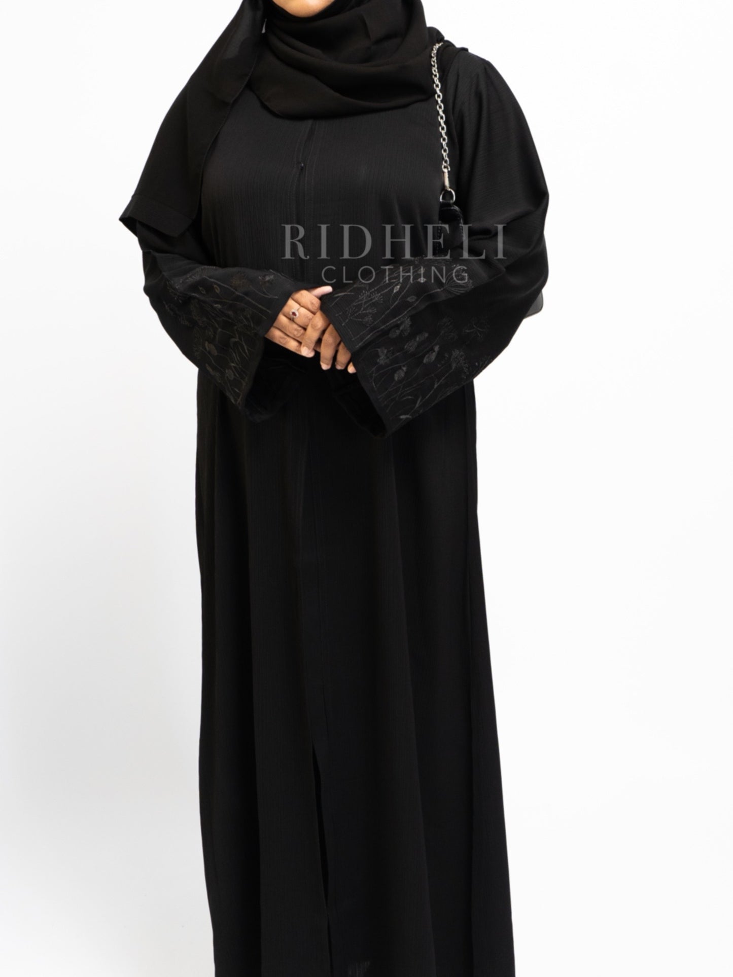 HAZEL BLACK FLORA ABAYA