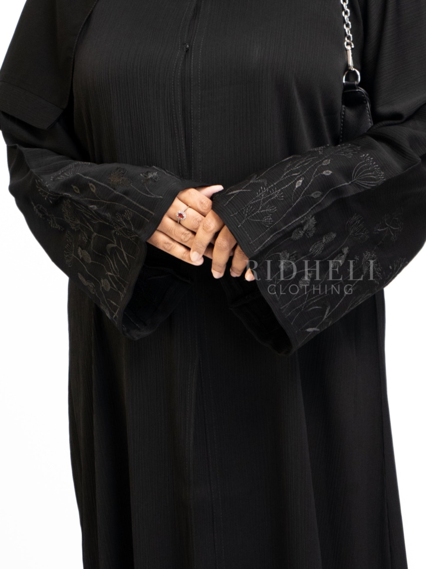 HAZEL BLACK FLORA ABAYA