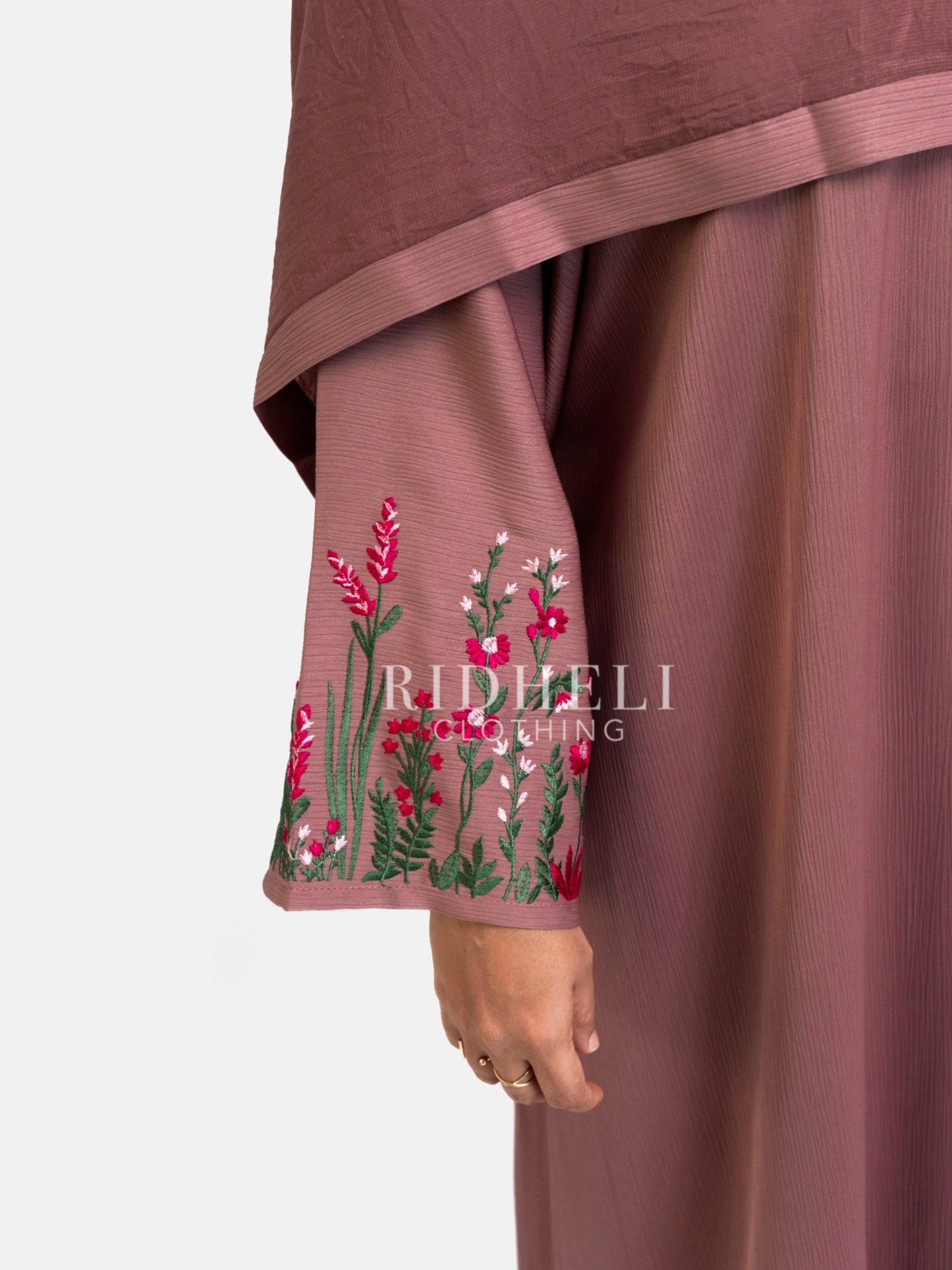 KAILA PINK FLORAL ABAYA